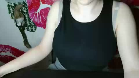 Bella online show from 11/18/25, 07:07