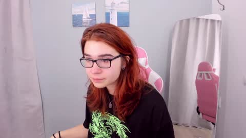 Im AnnWelcome to my roomPVT is open online show from 12/25/24, 07:03