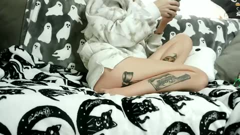 anne online show from 09/24/25, 01:47