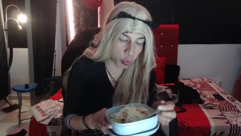 Anne online show from 10/11/25, 06:34