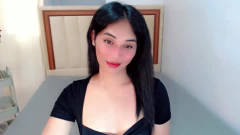 Snapshot of anne_levine chatting on 10/12/25, 11:15 SWEET ANNE online show from 10/12/25, 11:15