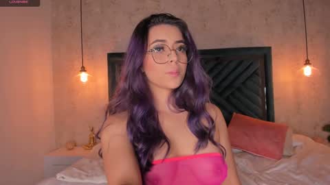 Snapshot of anne_mallow chatting on 01/06/25, 07:42 Ann online show from 01/06/25, 07:42