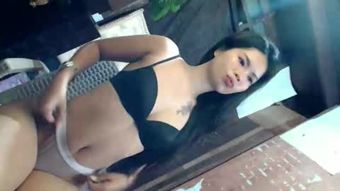 Snapshot of anne_stephy chatting on 02/26/26, 12:15 anne stephy online show from 02/26/26, 12:15