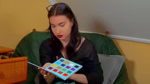 Anne online show from 10/28/25, 07:01