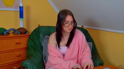 Anne online show from 11/14/25, 08:02