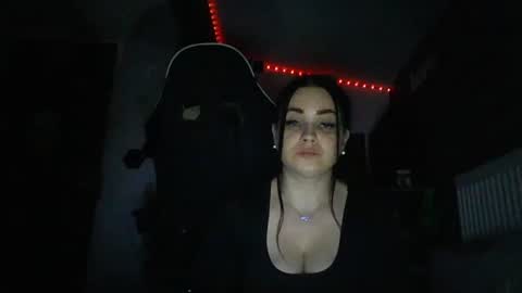 Snapshot of annebellee69 chatting on 12/22/24, 10:15 annebellee69 online show from 12/22/24, 10:15