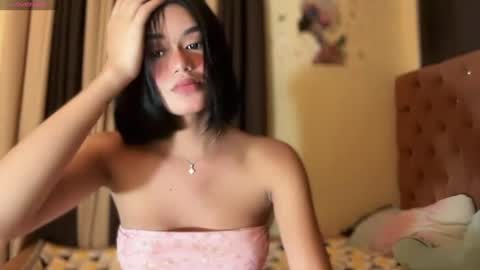 Snapshot of annedee_ chatting on 02/04/25, 06:04 Kim online show from 02/04/25, 06:04