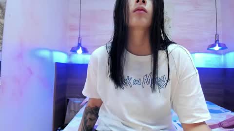 Snapshot of annedixie chatting on 11/18/25, 03:01 Anne online show from 11/18/25, 03:01