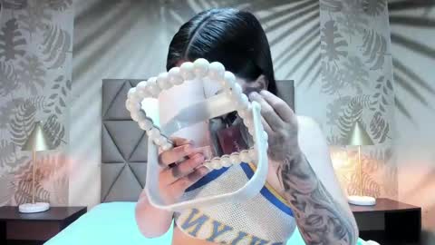 Anne online show from 06/08/26, 03:07