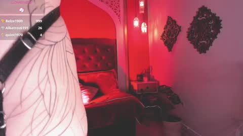 Anne  online show from 12/31/24, 08:12