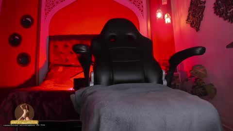 Anne  online show from 01/29/25, 10:43