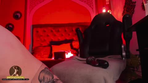 Anne  online show from 02/02/25, 02:48