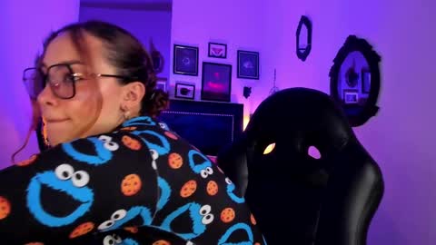 Anne  online show from 02/12/25, 08:40