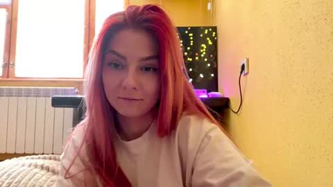 Kira online show from 03/25/26, 11:05