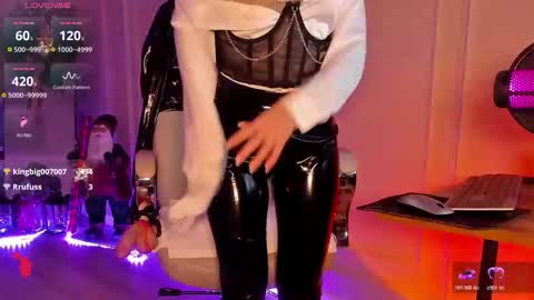 Annes online show from 12/15/25, 09:19