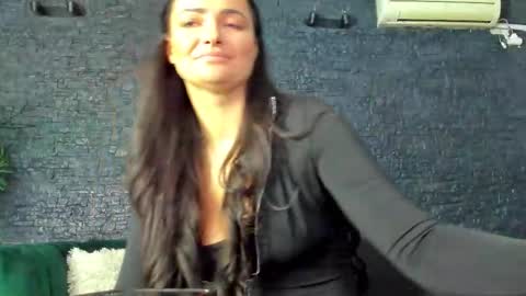 annesins online show from 10/02/25, 06:15