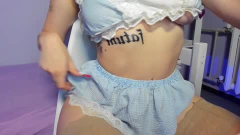 Snapshot of annetenet chatting on 12/12/24, 07:19 Annet online show from 12/12/24, 07:19