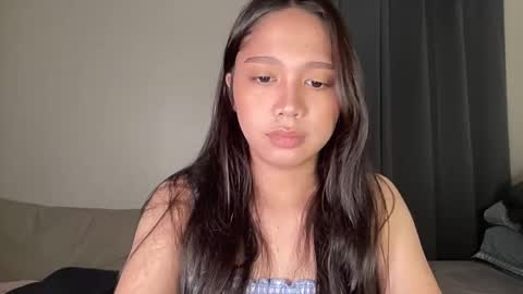 Annette 03 online show from 11/04/25, 12:15