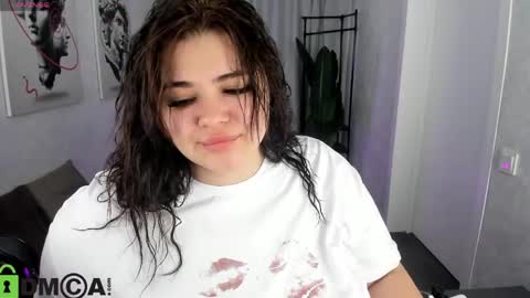 Snapshot of annette_nelsone chatting on 06/05/26, 12:06 annette_nelsone online show from 06/05/26, 12:06