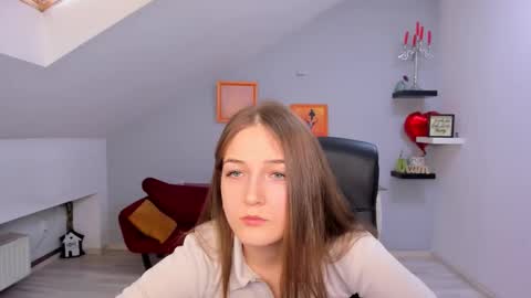 annewilsonn online show from 03/23/26, 12:20