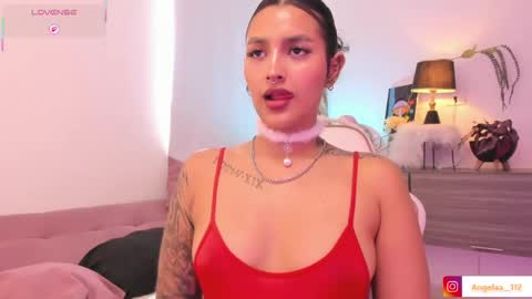 Snapshot of anngel_1 chatting on 05/02/26, 04:01 Angel online show from 05/02/26, 04:01