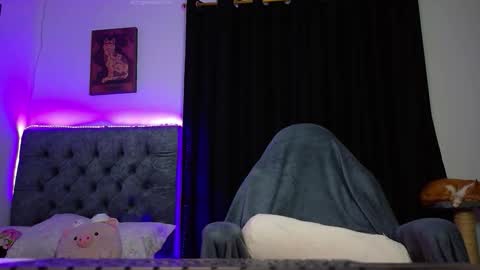Snapshot of anngelademon chatting on 02/21/26, 03:51 ANGEL independent model online show from 02/21/26, 03:51
