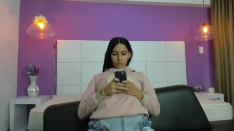 Snapshot of annhouston_ chatting on 12/02/25, 12:43 Ann online show from 12/02/25, 12:43