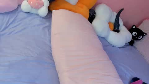 Snapshot of anni_rosss chatting on 12/04/24, 02:31 anni online show from 12/04/24, 02:31