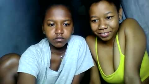 Snapshot of annick98 chatting on 02/14/26, 12:07 annick98 online show from 02/14/26, 12:07