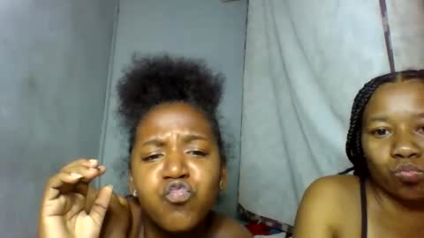 Snapshot of annick98 chatting on 02/17/26, 07:53 annick98 online show from 02/17/26, 07:53