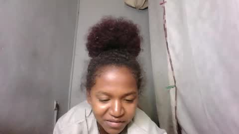 Snapshot of annick98 chatting on 02/25/26, 07:40 annick98 online show from 02/25/26, 07:40