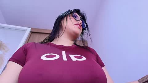 annie_20_ online show from 04/04/26, 06:27