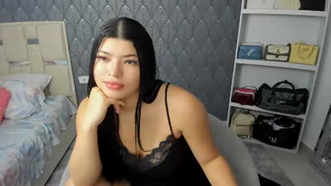 Snapshot of annie_andrade1 chatting on 05/15/26, 03:46 annie online show from 05/15/26, 03:46