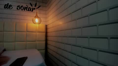 annie_cute18 online show from 11/08/25, 10:04