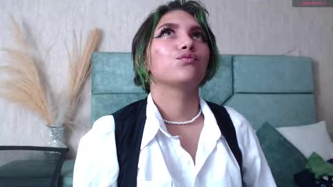 Snapshot of annie_hanss chatting on 01/12/25, 11:15 Ann online show from 01/12/25, 11:15