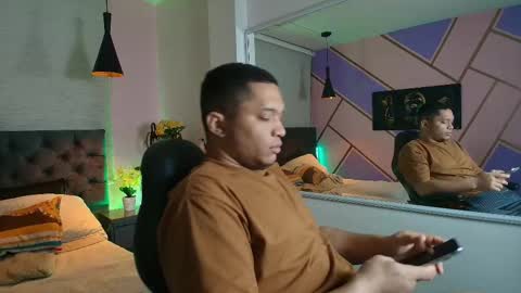 Annie lii online show from 12/01/25, 01:10