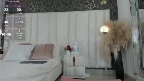 im annie   online show from 02/13/26, 01:07