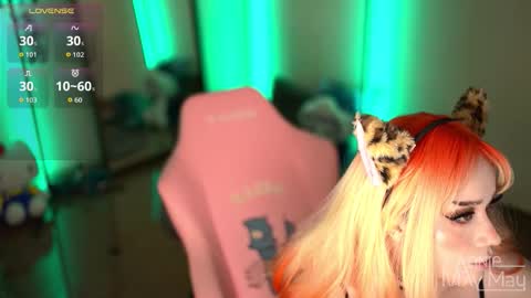 Annie May   online show from 11/09/25, 02:04