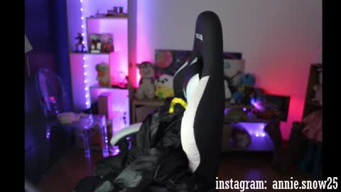 JEANNE no olvides seguirme dont forget follow me  uu online show from 12/03/24, 11:46