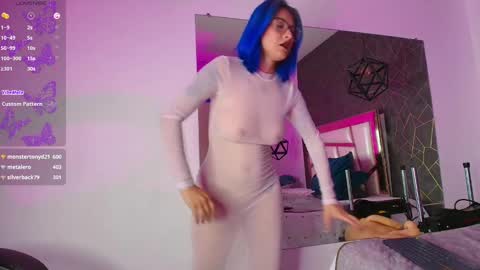 Annie  online show from 12/09/24, 03:11