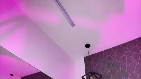 Annie  online show from 10/09/25, 03:21