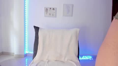 Annie online show from 01/31/25, 01:34