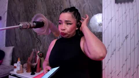 annie_wigg_ online show from 01/15/26, 03:11