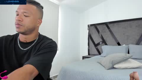 Annie and Stefan online show from 12/31/24, 06:35