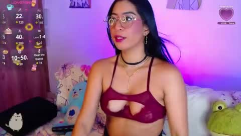 Snapshot of annieblu3 chatting on 08/03/26, 02:00 AnnieBlu3 online show from 08/03/26, 02:00