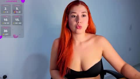 Snapshot of annieboobs_ chatting on 10/10/25, 02:49 annieboobs_ online show from 10/10/25, 02:49