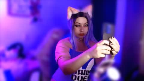 Annie Katzura new acount online show from 11/14/25, 11:02