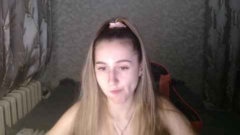 Snapshot of annieee_smith chatting on 12/14/25, 02:55 annieee_smith online show from 12/14/25, 02:55