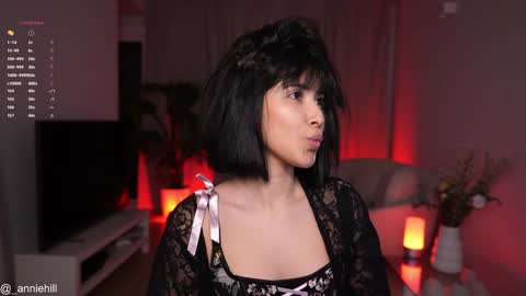 Snapshot of anniehillofficial_ chatting on 01/19/25, 07:47 anniehillofficial_ online show from 01/19/25, 07:47
