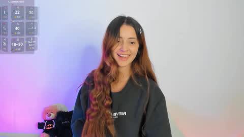 Annie online show from 10/30/25, 03:41